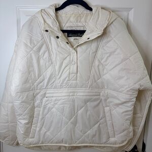 American Eagle Outfitters Women's White Puffer Jacket